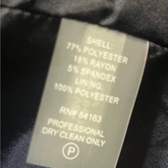 Women’s office wear,  Tommy Hilfiger Navy skirt suit size 16, - Picture 7 of 7